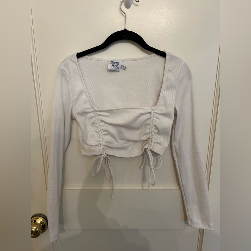 WHITE CROP